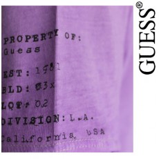 GUESS - T SHIRT COL V EFFET DEVALE MAUVE