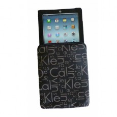 CKJ - HOUSSE IPAD JACQUARD NOIR LOGOTE BEIGE